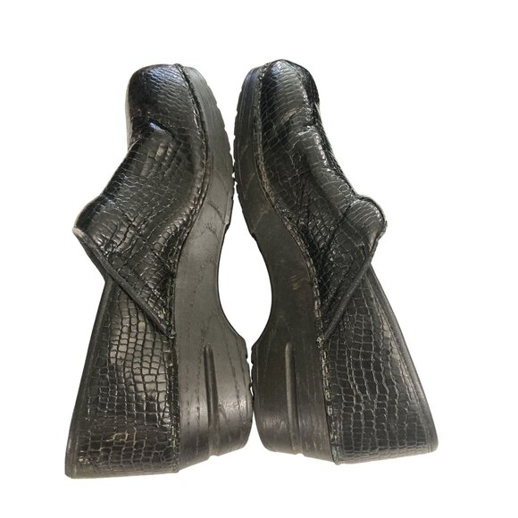 Sanita Womens Size 10 US 41 EU Black Crocodile Pattern Leather Clogs shoes - Picture 7 of 8